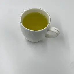 كوب شاي أخضر